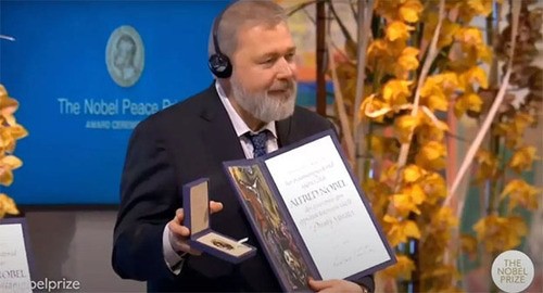 Дмитрий Муратов на церемонии вручения Нобелевской премии. Скриншот видео https://www.ridus.ru/news/368413