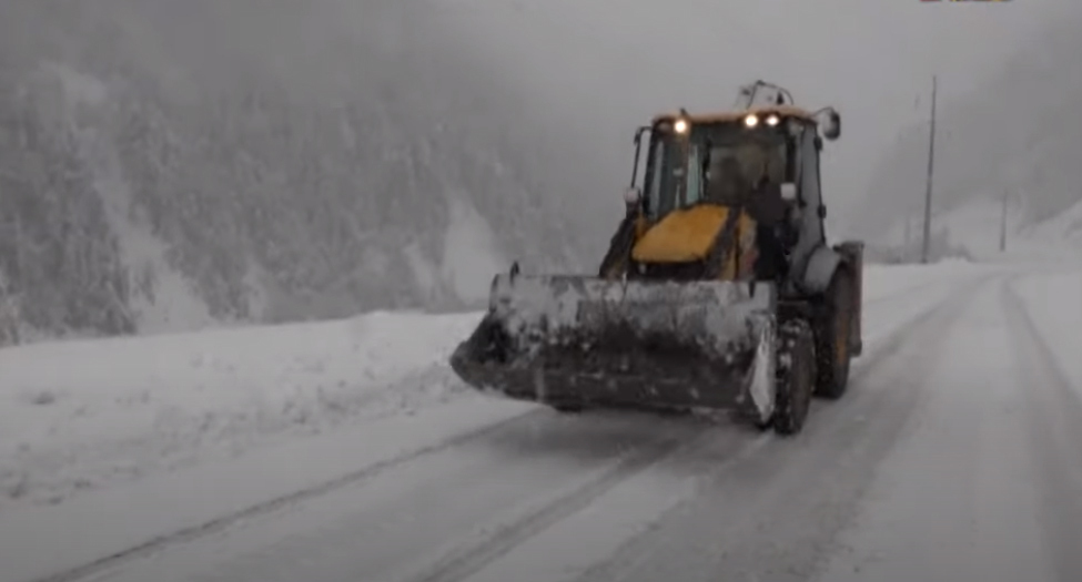 Спецтехника на Транскаме. Кадр видео
ГТРК "Ир" https://www.youtube.com/watch?v=Gp1XnyvUIQE Спецтехника на Транскаме. Кадр видео
ГТРК "Ир" https://www.youtube.com/watch?v=Gp1XnyvUIQE