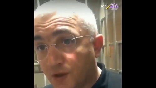 Силовик, которого адвокаты обвинили в побоях. Кадр видео "Кавказского узла".