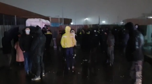 Акция протеста в Батуми. Стоп-кадр из видеоролика на странице https://www.facebook.com/batumelebi/videos/707112410484975/