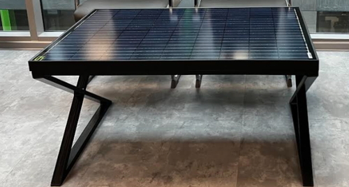 Стол с солнечными батареями, фото: пресс-служба компании  Solar Integration 
