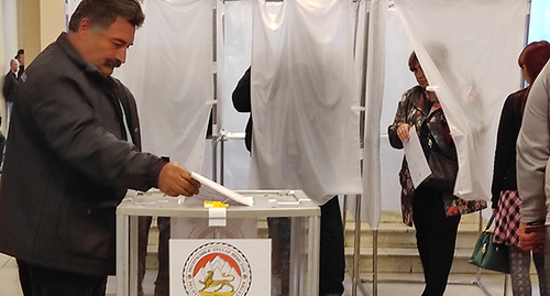 На избирательном участке в Южной Осетии. 8 мая 2022 года. Фото корреспондента "Кавказского узла"