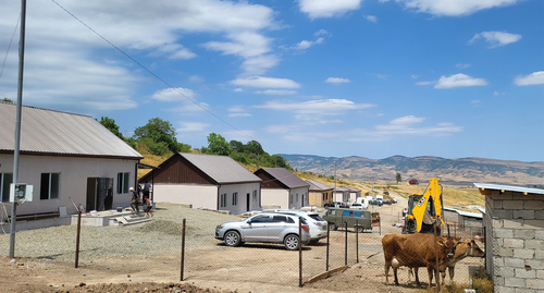 Новый жилой квартал для беженцев в Аскеранском районе Нагорного Карабаха, 30 июля 2022 год. Фото Алвард Григорян для «Кавказского узла»