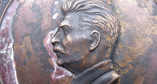 Барельеф Сталина на волгоградском планетарии. фото: https://vk.com/wall-204265585_1509