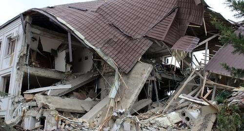 Разрушенный артобстрелом дом, 2020 год. Фото Армине Мартиросян для "Кавказского узла"