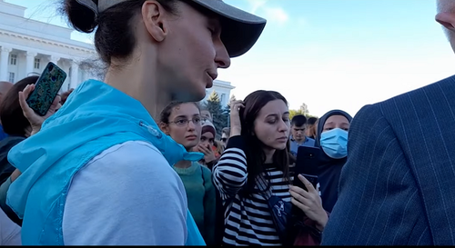 Участницы акции против мобилизации в Нальчике. Кадр видео "Кавказского узла". 