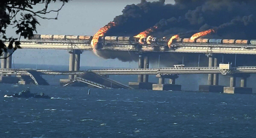 Взрыв на Крымском мосту. Фото: mashnews.ru
