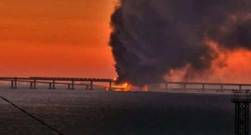 Взрыв на Крымском мосту. Фото: t.me/riamelitopo