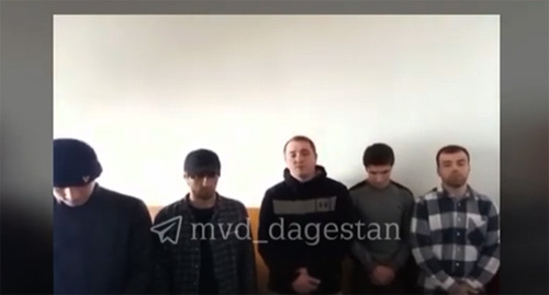 Дагестанские комики во время извинения. Скриншот видео https://www.youtube.com/watch?v=K4QnSy5qbXs