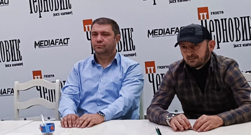 Магди Камалов  (слева) и Маирбек Агаев. Фото корреспондента "Кавказского узла"