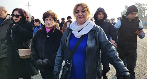 Участники  пешего марша  из Степанакерта к аэропорту. Нагорный Карабах. 27 декабря 2022 года. Фото Алвард Григорян для "Кавказского узла"