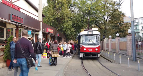 Трамвай в Краснодаре. Стоп-кадр из видео https://www.youtube.com/watch?v=5yAzrvoMLw4