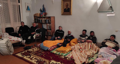 Участники голодовки в поддержку Тофига Ягублу. Фото предоставлено участниками акции