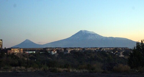Вид на гору Арарат из Еревана. Фото Тиграна Петросяна для "Кавказского узла". 