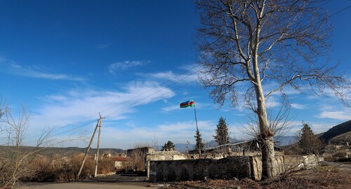 Флаг Азербайджана в Зангиланском районе. Февраль 2021 г. Фото Азиза Каримова для "Кавказского узла".