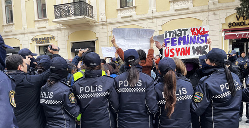 Сотрудники полиции во время акции. Баку, март 2023 года. Фото Фаика Меджида для "Кавказского узла"