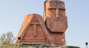 Монумент Татик-Папик, фото: tourister.ru