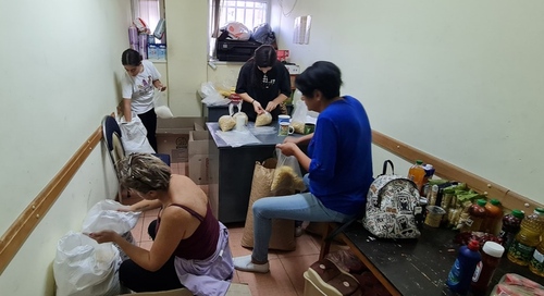 Волонтеры в Армении собирают помощь для беженцев из Нагорного Карабаха. Фото Армине Мартиросян для "Кавказского узла".