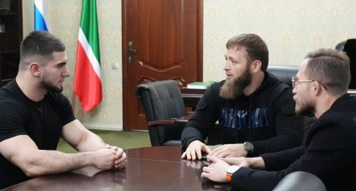 Асхаб Тамаев, Иса Ибрагимов и Арби Эмиев (слева направо). Фото Телеграм-канал Ибрагимова