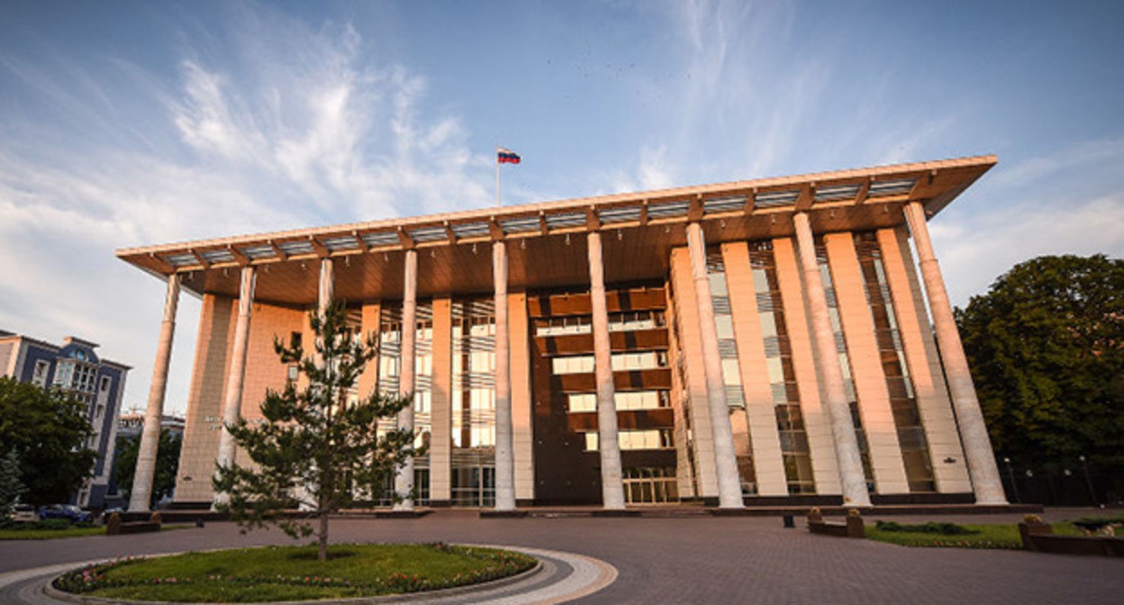 Краснодарский краевой суд. Фото Елены Синеок, "Юга.ру"