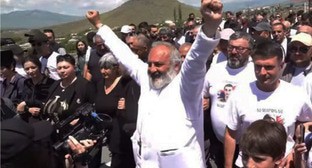 Баграт Галстанян на площадb Республики в Ереване. 9 мая 2024 Фото: https://haqqin.az