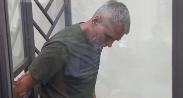 Сергей Денисенко в зале суда. Скриншот видео https://ki-news.ru/ Сергей Денисенко в зале суда. Скриншот видео https://ki-news.ru/