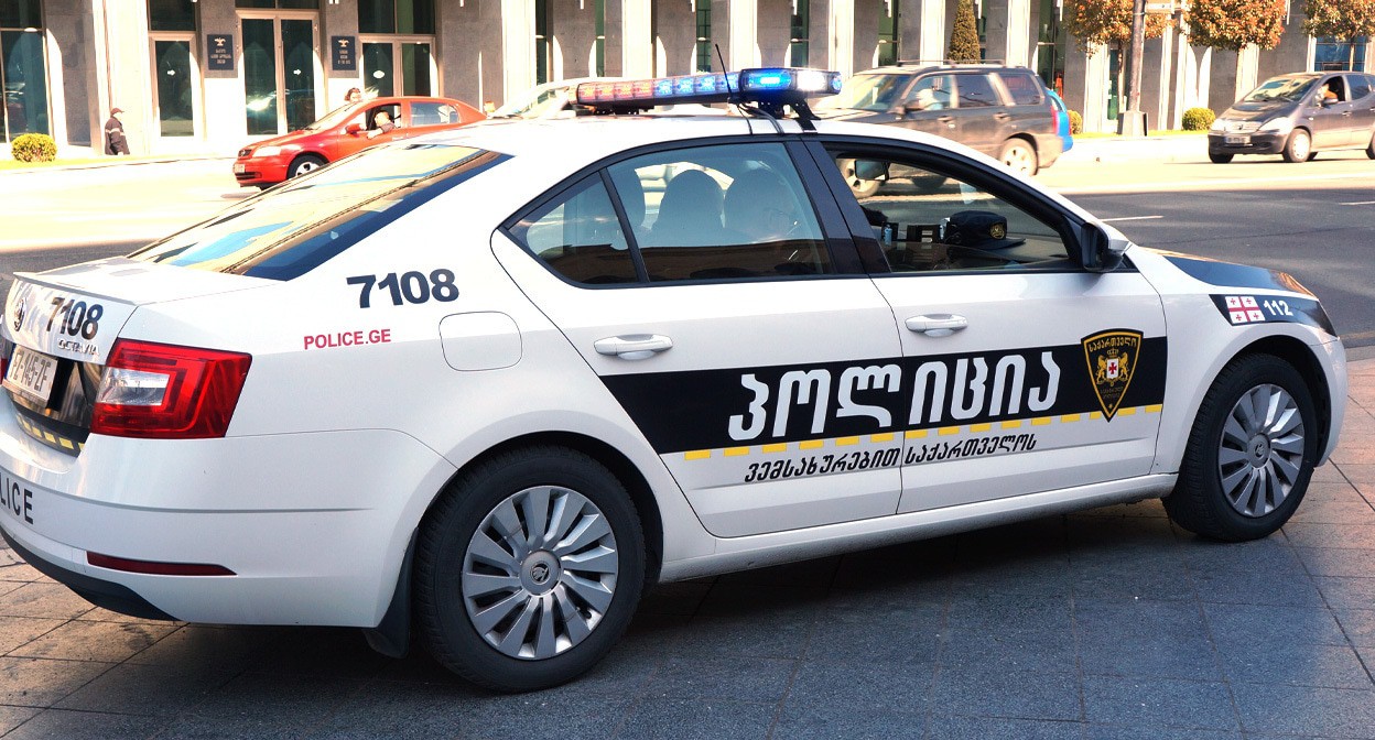 Полицейская машина. Фото "Кавказского узла".