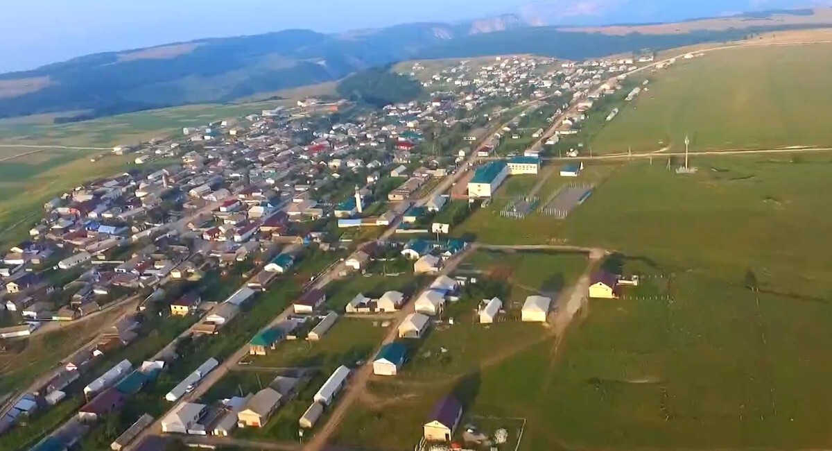 Село Хубар. Кадр видео ННТ https://vk.com/club126669235?to=L2NsdWIxMjY2NjkyMzU%2F