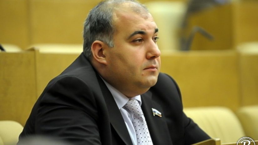 Юрий Напсо. Фото: https://gs-sochi.ru/deputat-gosdumy-yurij-napso-iz-sochi-stal-geroem-truda-kubani/