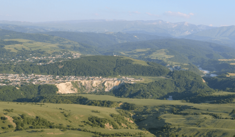 Село Ленинаул. Скриншот фото с сайта администрации села, http://ленинаул.рф/fotogalereya.html