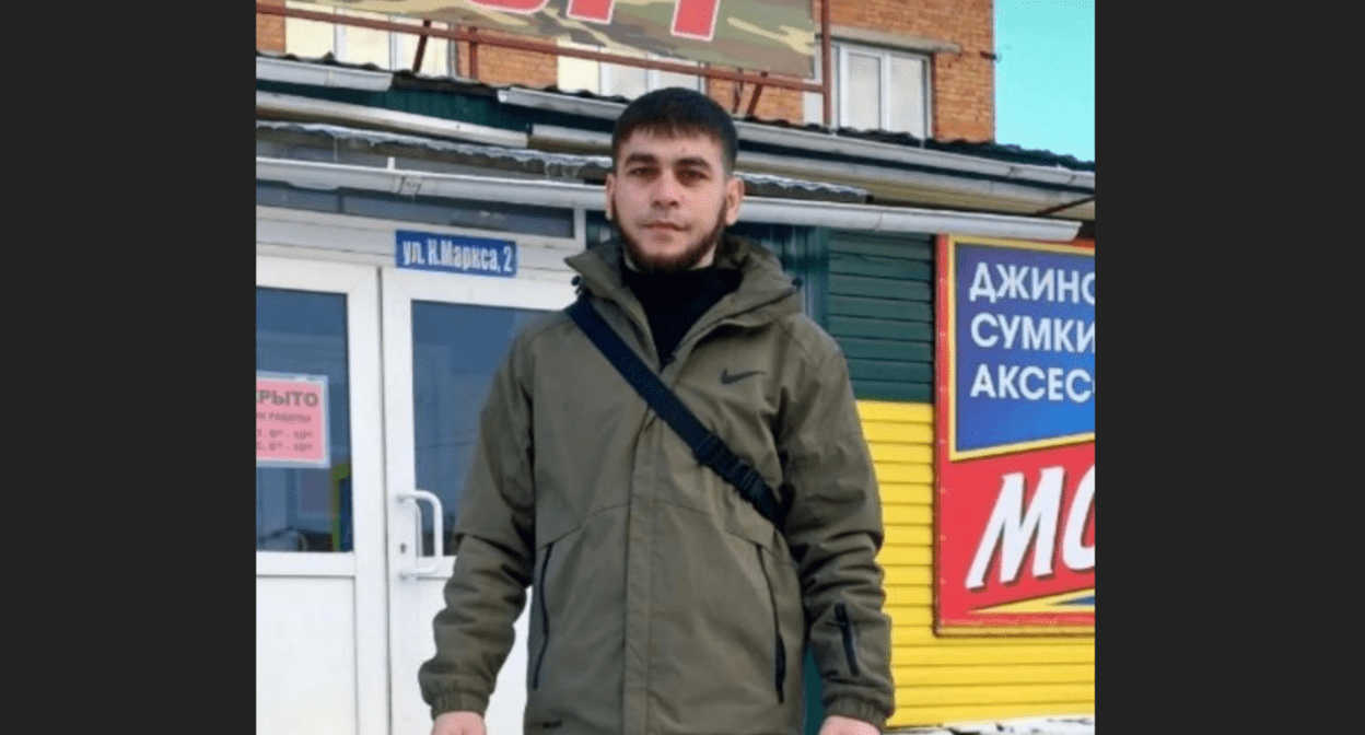 Беслан Апсов. Скриншот фото из Telegram-канала администрации Абазинского района от 23.05.25, https://t.me/abazinskii_raion/9671.