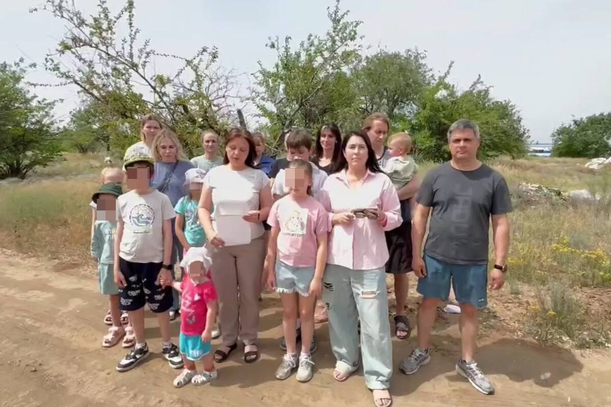 Кадр из видеообращения жителей Волгограда. Скриншот записи из телеграм-канала "V1.RU | Новости Волгограда" https://t.me/newsv1/76890