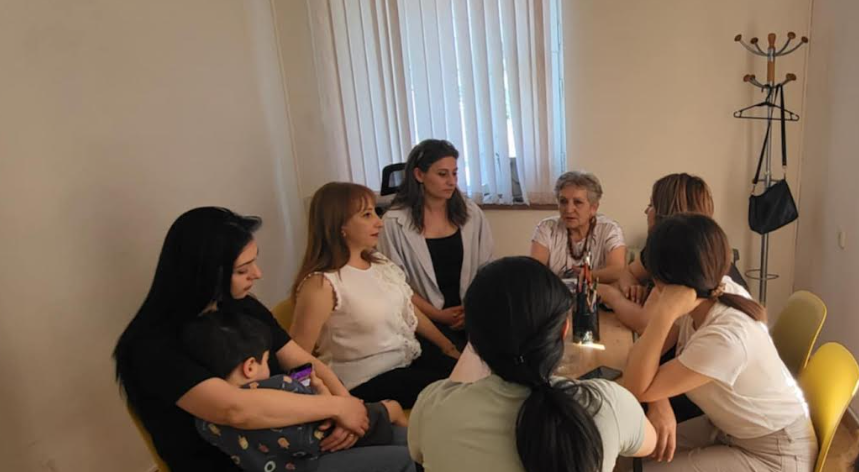 Координаторы и специалисты программы New Perspective.  Армения, Ереван, 13 июня 2025 года. Фото Алвард Григорян для "Кавказского узла".