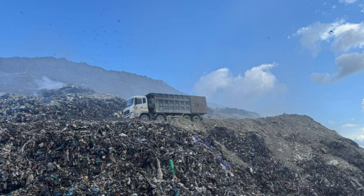 Мусорный полигон на горе Щелба. Скриншот фото пресс-службы администрации Новороссийска от 1.04.25, https://t.me/pressnovoross/3120