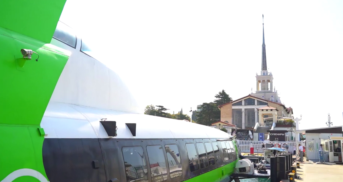 "Комета" в Сочи. Стоп-кадр видео из Telegram-канала администрации Сочи от 29.08.25, https://t.me/officialsochi/54712