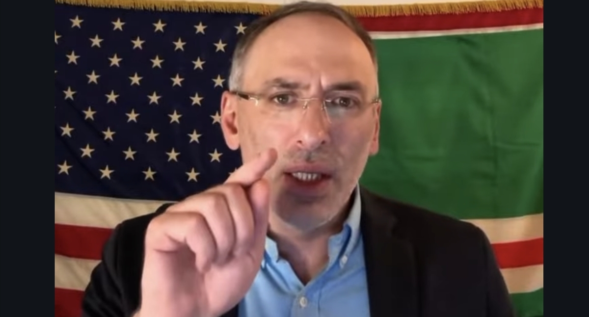 Аслан Арцуев*. Фото: кадр видеозаписи на YouTube 
www.youtube.com/watch?v=USWmaRXq0oA