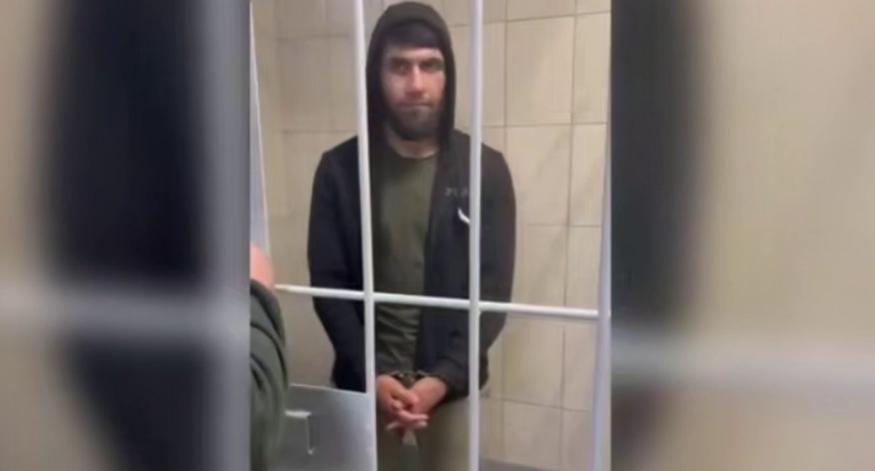 Эрзиман Байрамов. Стоп-кадр видео из Telegram-канала "Петербургская полиция" от 03.10.25, https://t.me/spb_police78/28700