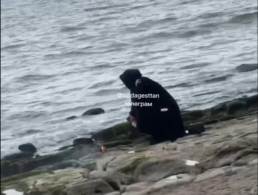 Женщина, подозреваемая в колдовстве. Скриншот видео https://t.me/tutdagesttan/21108