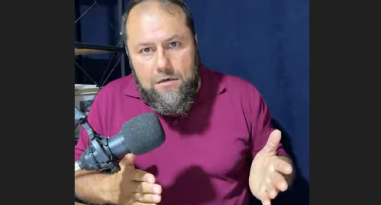 Абакар Абакаров. Стоп-кадр видео YouTube-канала "Утро Дагестан" от 3 октября, https://www.youtube.com/shorts/H24FBbco_7A