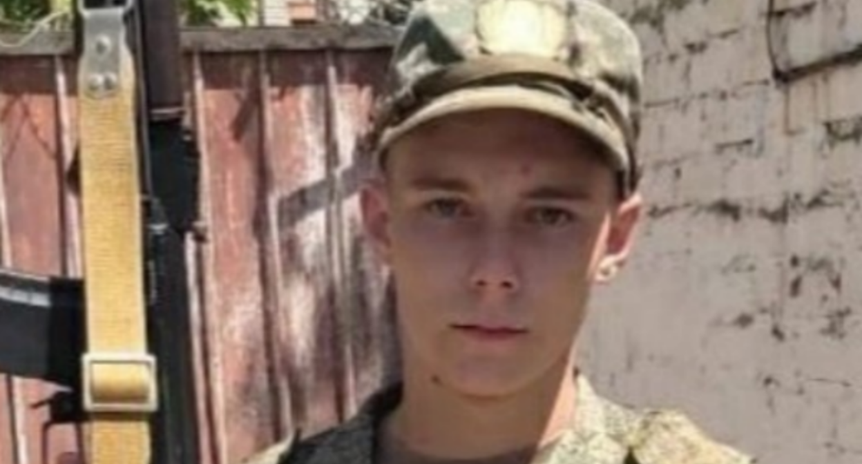 Владимир Круглов. Скриншот фото из Telegram-канала администрации Икрянинского района от 12.12.25, https://t.me/ikradm/12341.