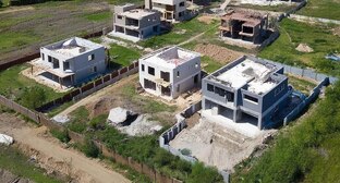 Недостроенный дома в Ростовской области строительной компании "Ситистрой". 16 декабря 2025 г. Фото: Новости Ростов-на-Дону / ТГ https://t.me/privet_rostov_ru