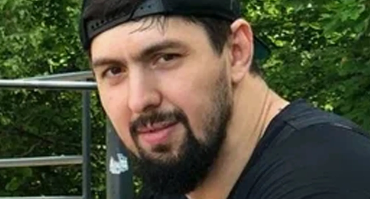 Аслан Камбиев. Скриншот фото Mash от 26.04.22, https://mash.ru/vkz/news/149836/