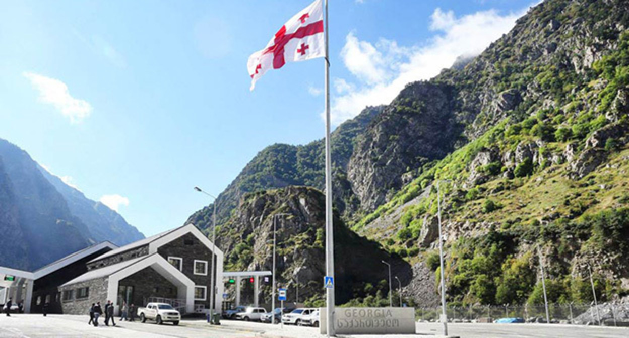 Пункт пропуска при въезде в Грузию. Фото: Новости-Грузия https://www.newsgeorgia.ge/