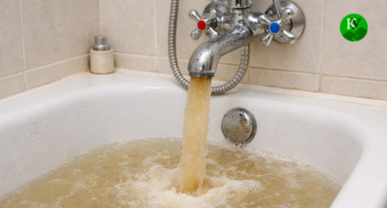 Вода течет из крана. Иллюстрация создана "Кавказским узлом" при помощи ИИ в программе Copilot