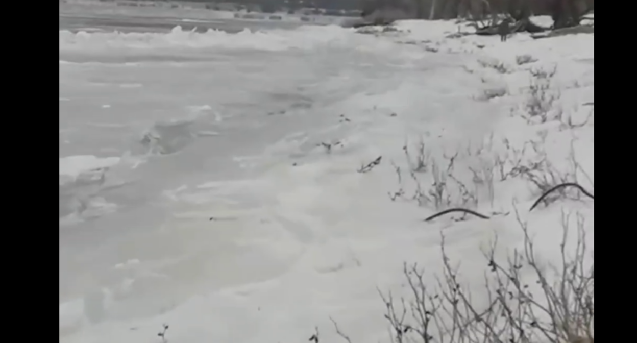 Дорога к пристани. Стоп-кадр видео https://t.me/newsv1/91350.
