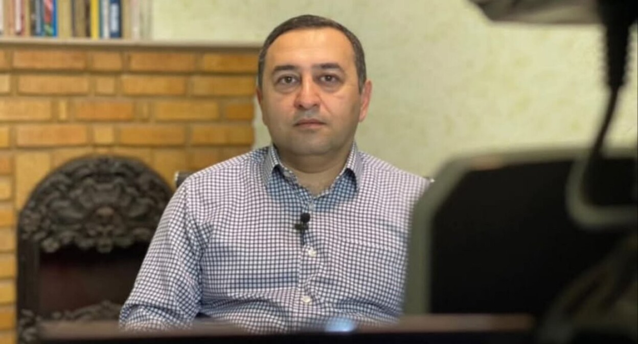 Руководитель Института гражданских прав Башир Сулейманлы. Фото Korrespondent.az