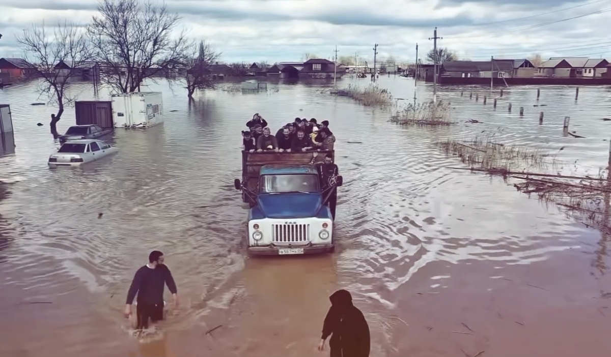 Последствия наводнения в селе Адильотар Хасавюртовского района. Стоп-кадр видео has.info