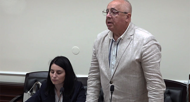 Михаил Хрипунов. 19 мая 2026 г. Скриншот видео https://t.me/sovetsudey/940 Михаил Хрипунов. 19 мая 2026 г. Скриншот видео https://t.me/sovetsudey/940