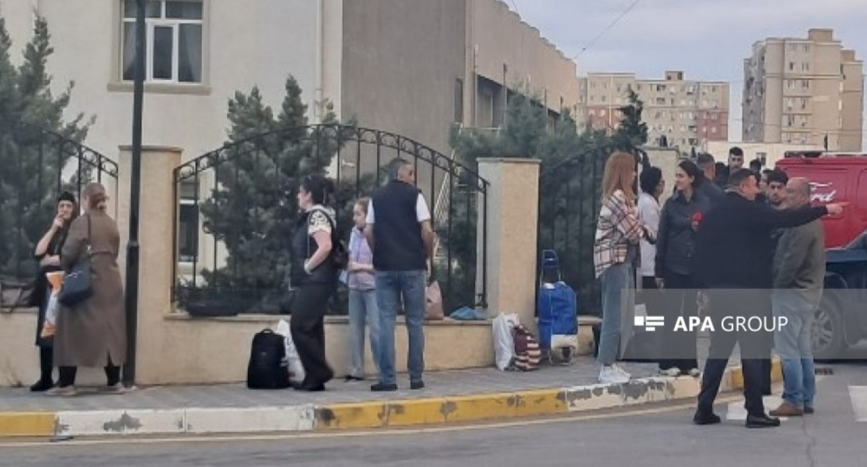 Переселенцы в ожидании отправки в Агдам. 26 мая 2026 года. Фото: АПА https://ru.apa.az/sotsium/v-agdam-otpravlena-ocerednaya-gruppa-pereselencev-653814