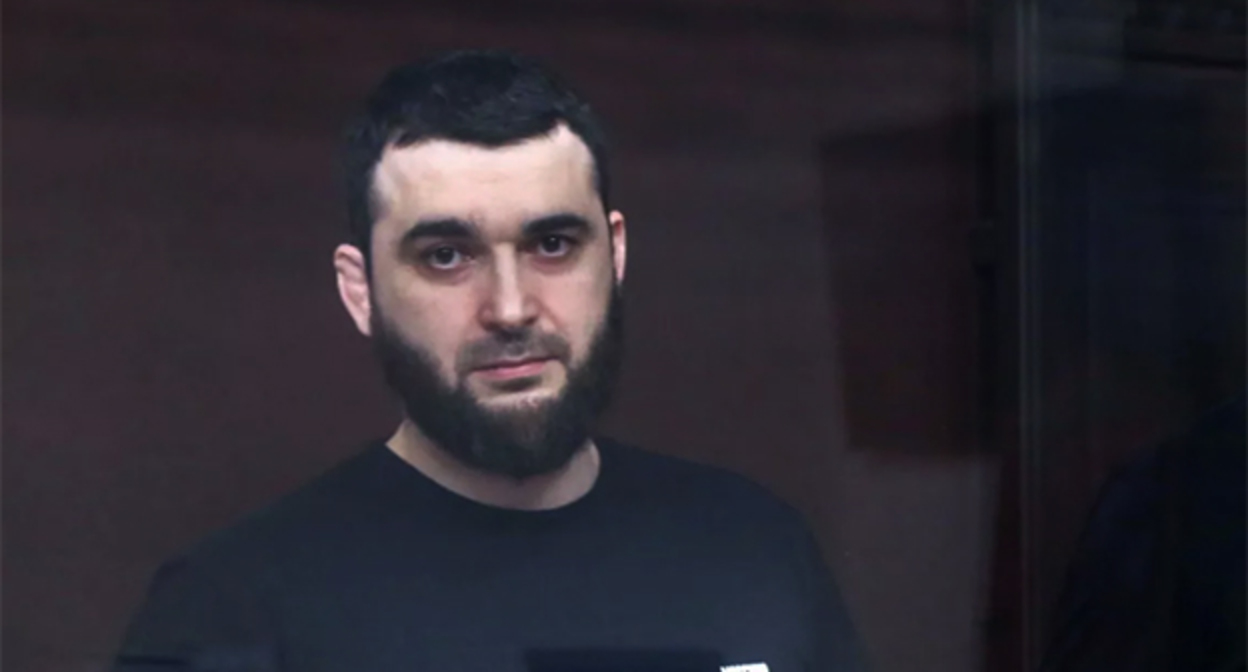 Абдулмумин Гаджиев. Фото https://chernovik.net/news/abdulmumina-gadzhieva-presleduyut-za-ego-professionalnuyu-deyatelnost